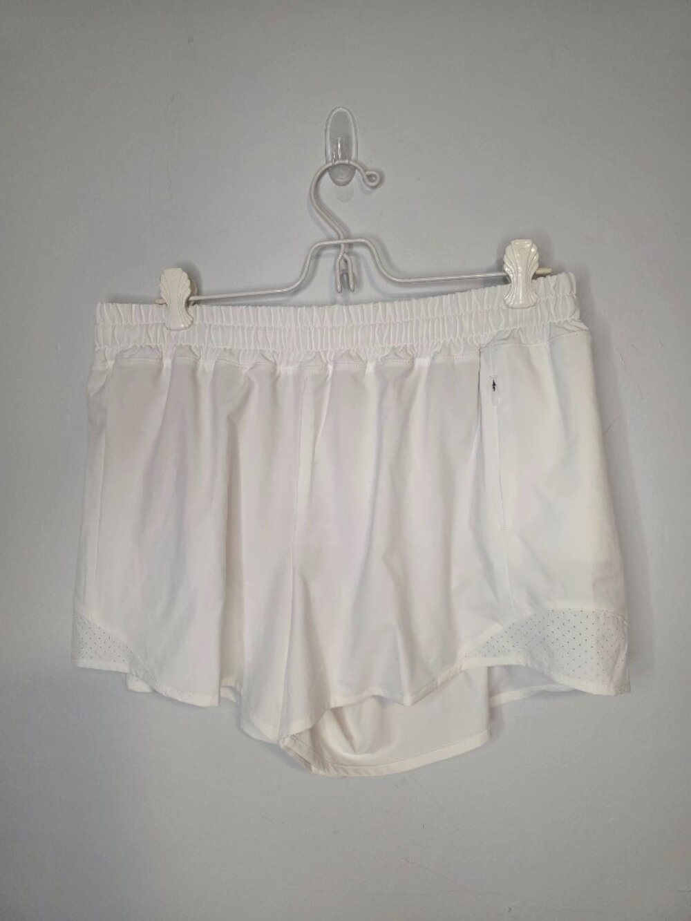 Calia Run Collection Womens Mid Rise Infinity Shorts Relaxed Fit Sz M NWT